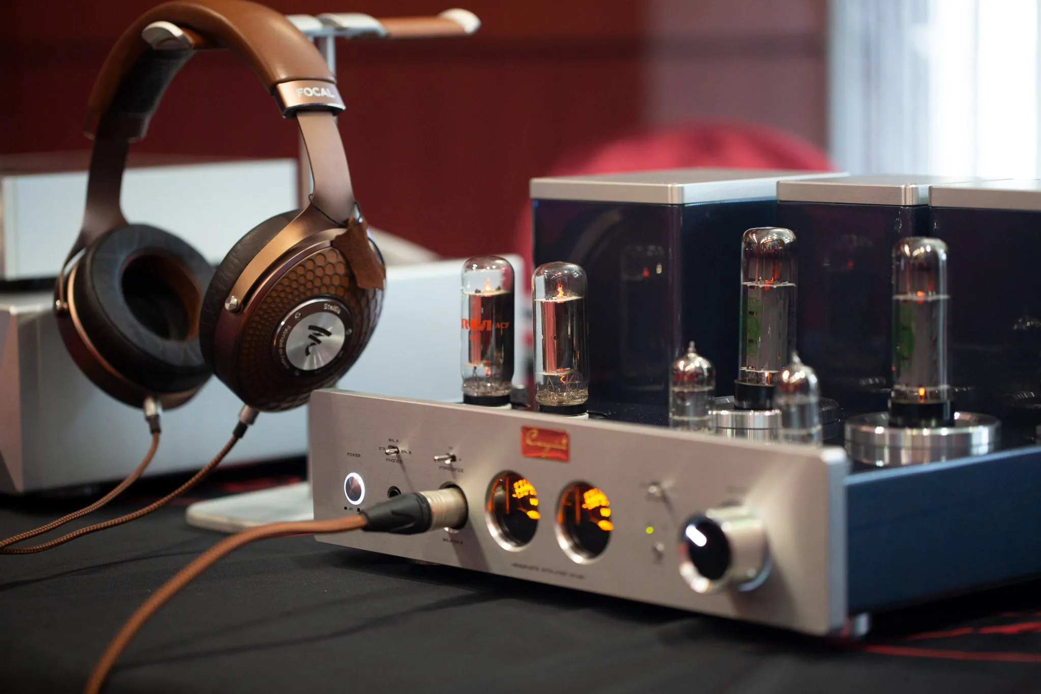 Cayin HA-6A | Desktop Tube Headphone Amplifier