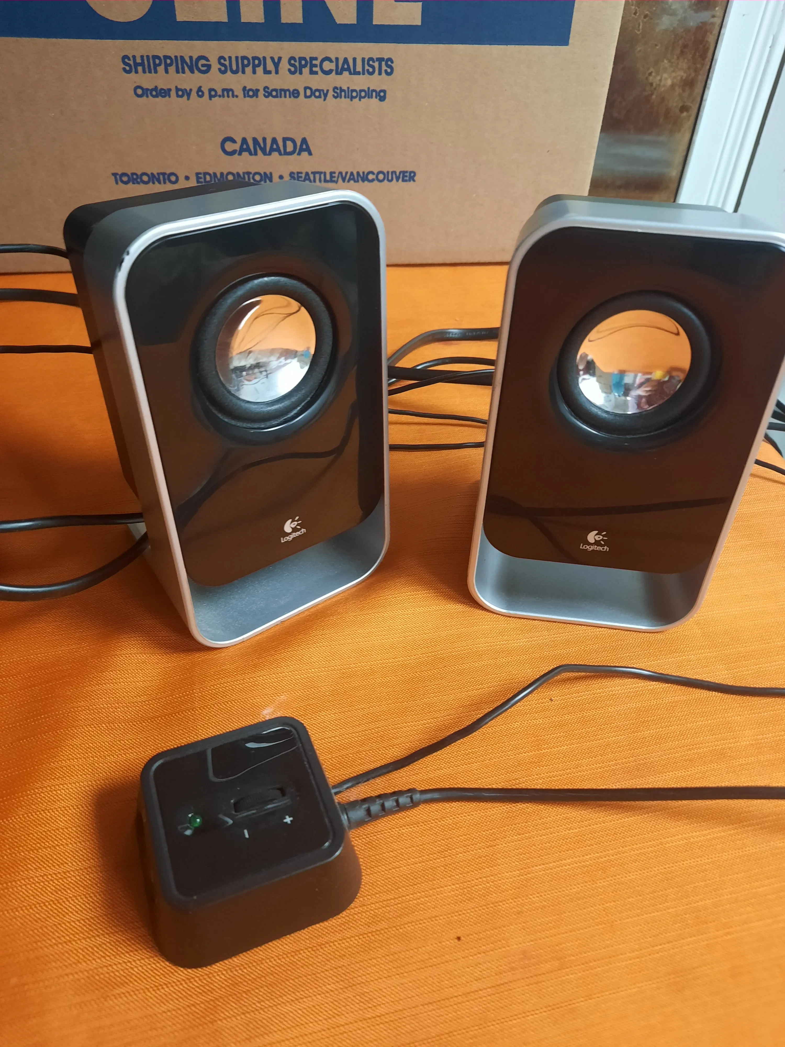 Logitech LS21 subwoofer and speakers - Refurbished